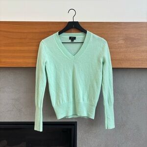 J.Crew Cashmere V-neck fitted sweater, Size S